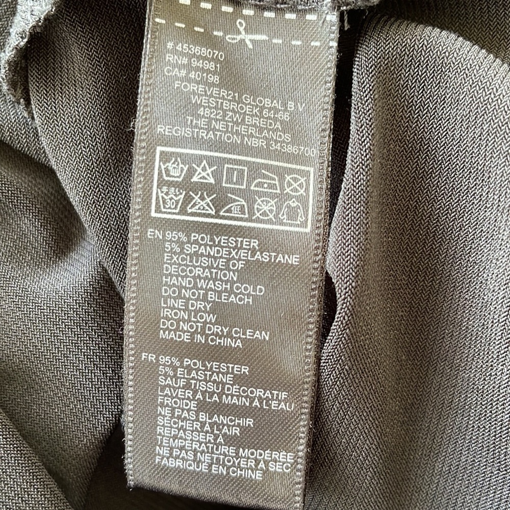 Forever 21 black beaded pearl collar sleeveless stretchy blouse size small - Picture 7 of 7